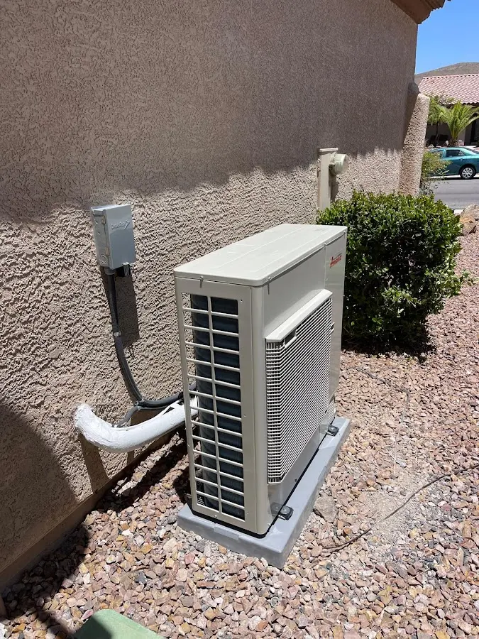 Residential air conditioning condenser unit in Gardner